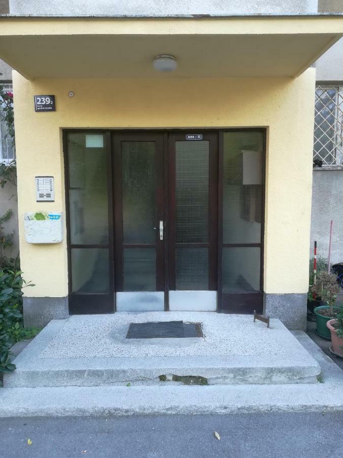 Meridian Apartment , 300M To Bus Terminal, Fast Wifi & Airport Transf Zagreb Buitenkant foto